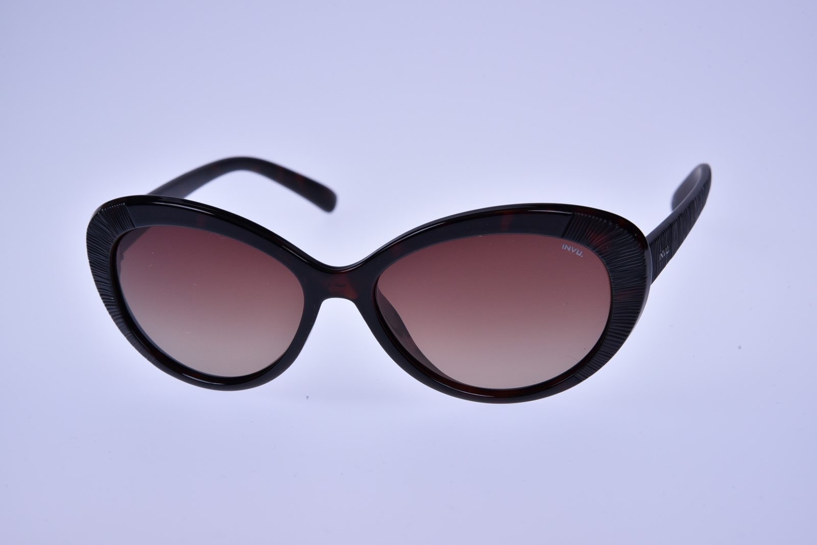 INVU. Classic B2602B - Dámske slnečné okuliare