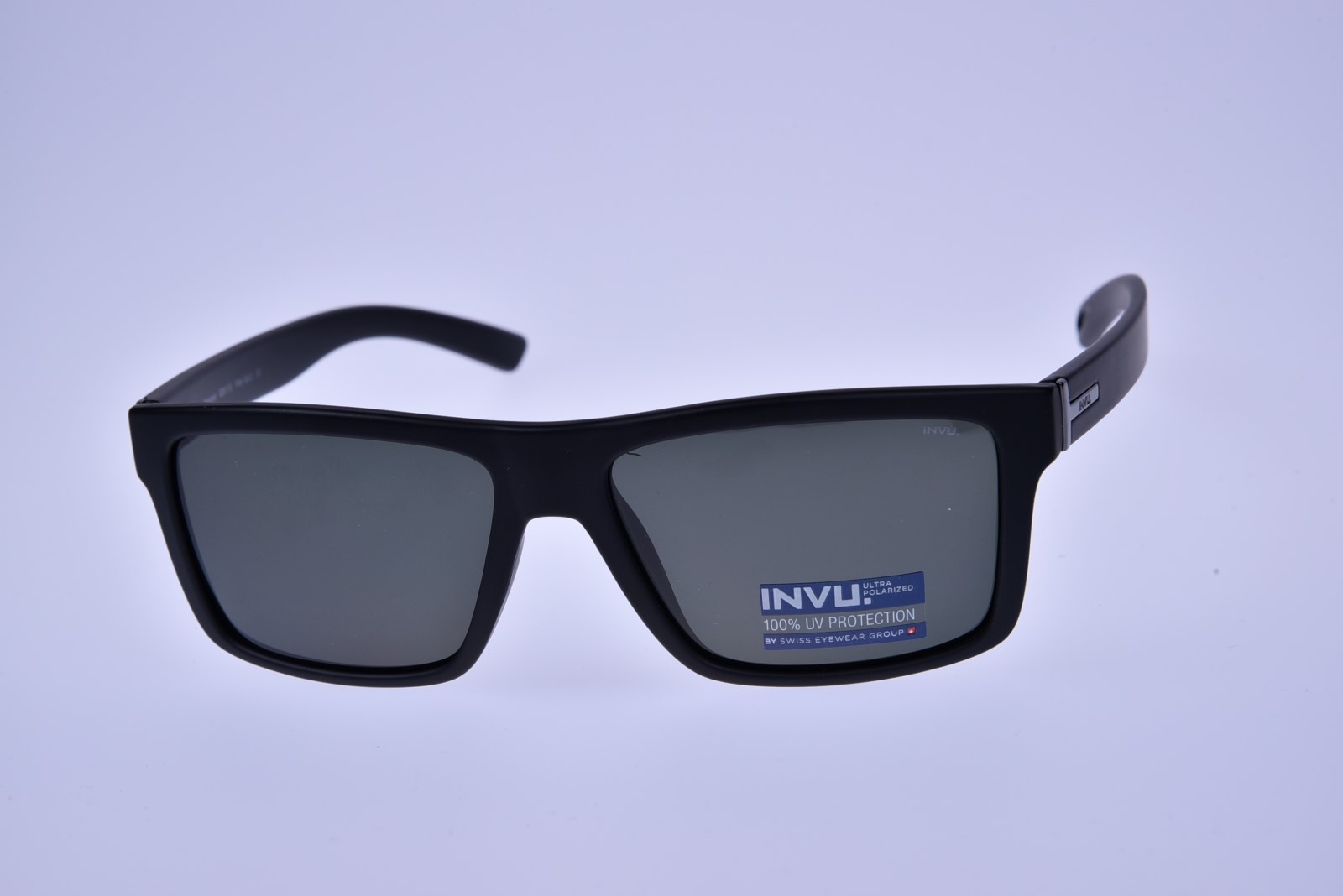 INVU. Classic B2611B - Pánske slnečné okuliare