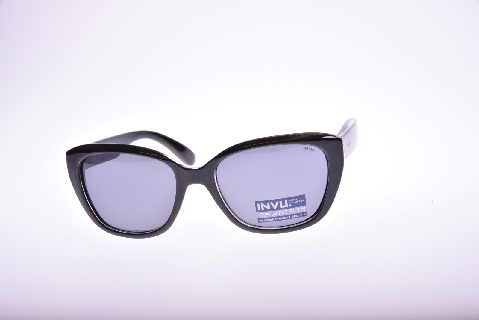 INVU. Classic B2616A - Dámske slnečné okuliare
