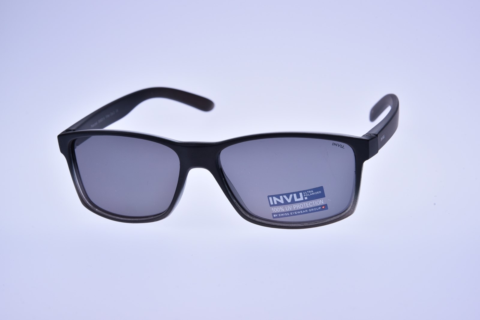 INVU. Classic B2623A - Pánske slnečné okuliare