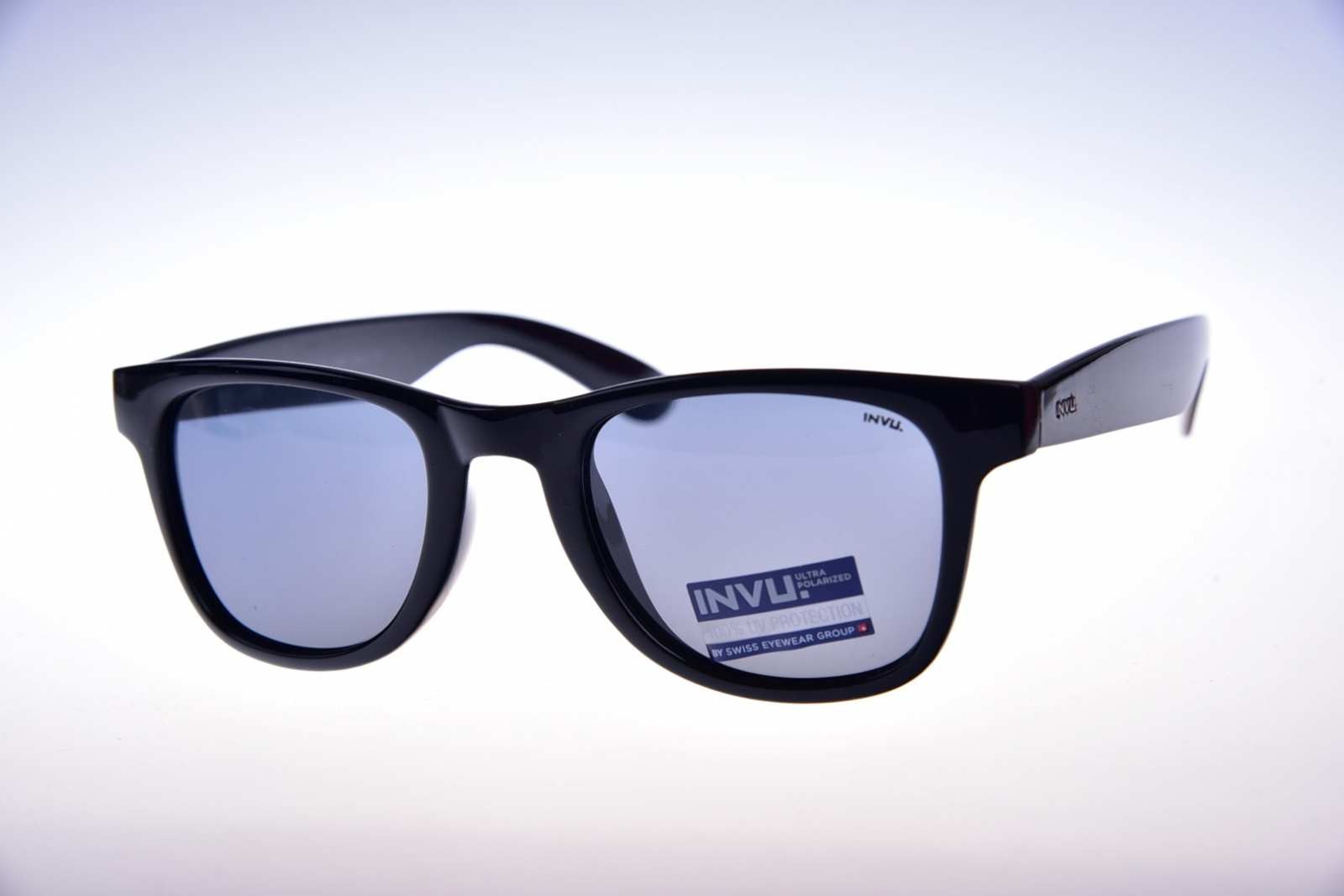 INVU. Classic B2713A - Pánske slnečné okuliare