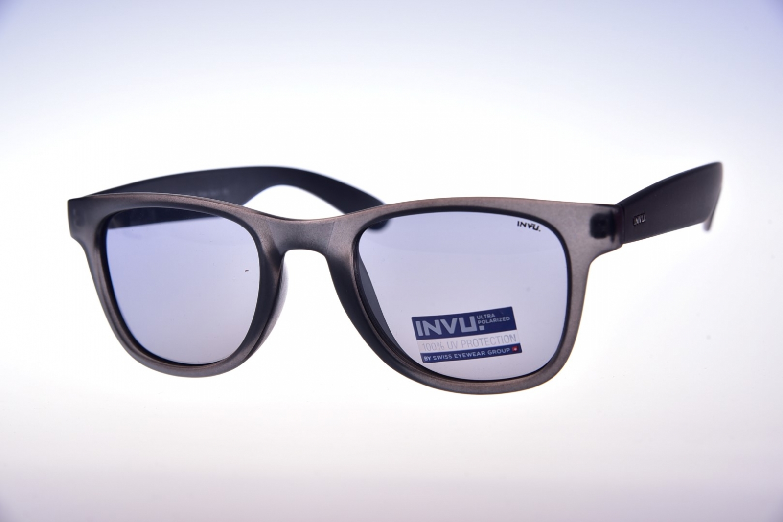 INVU. Classic B2713C - Pánske slnečné okuliare