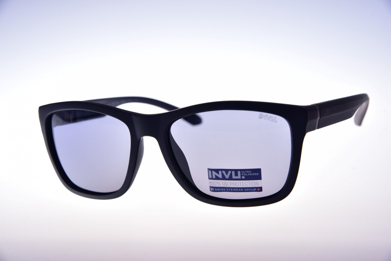 INVU. Classic B2718A - Pánske slnečné okuliare