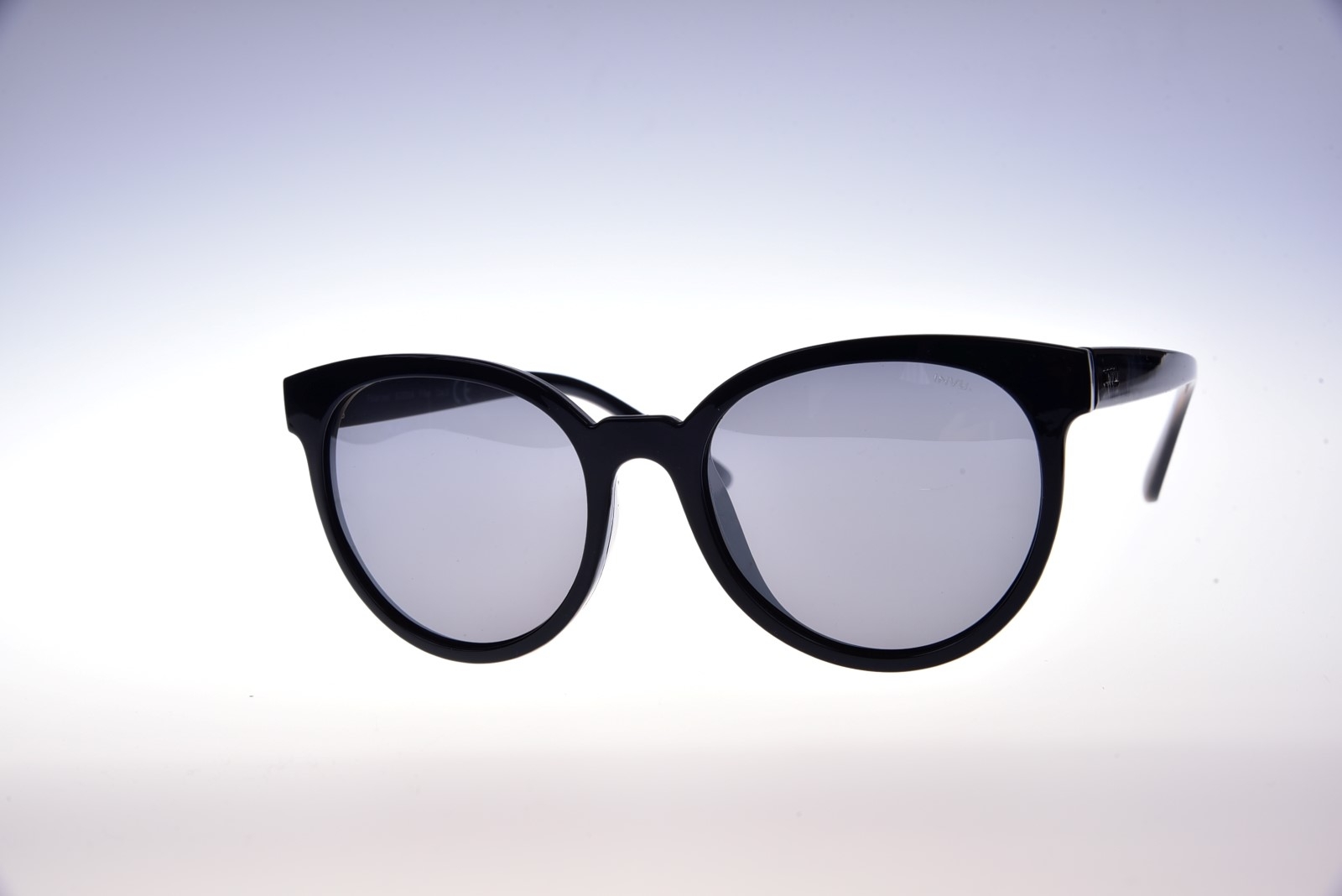 INVU. Classic B2830A - Dámske slnečné okuliare