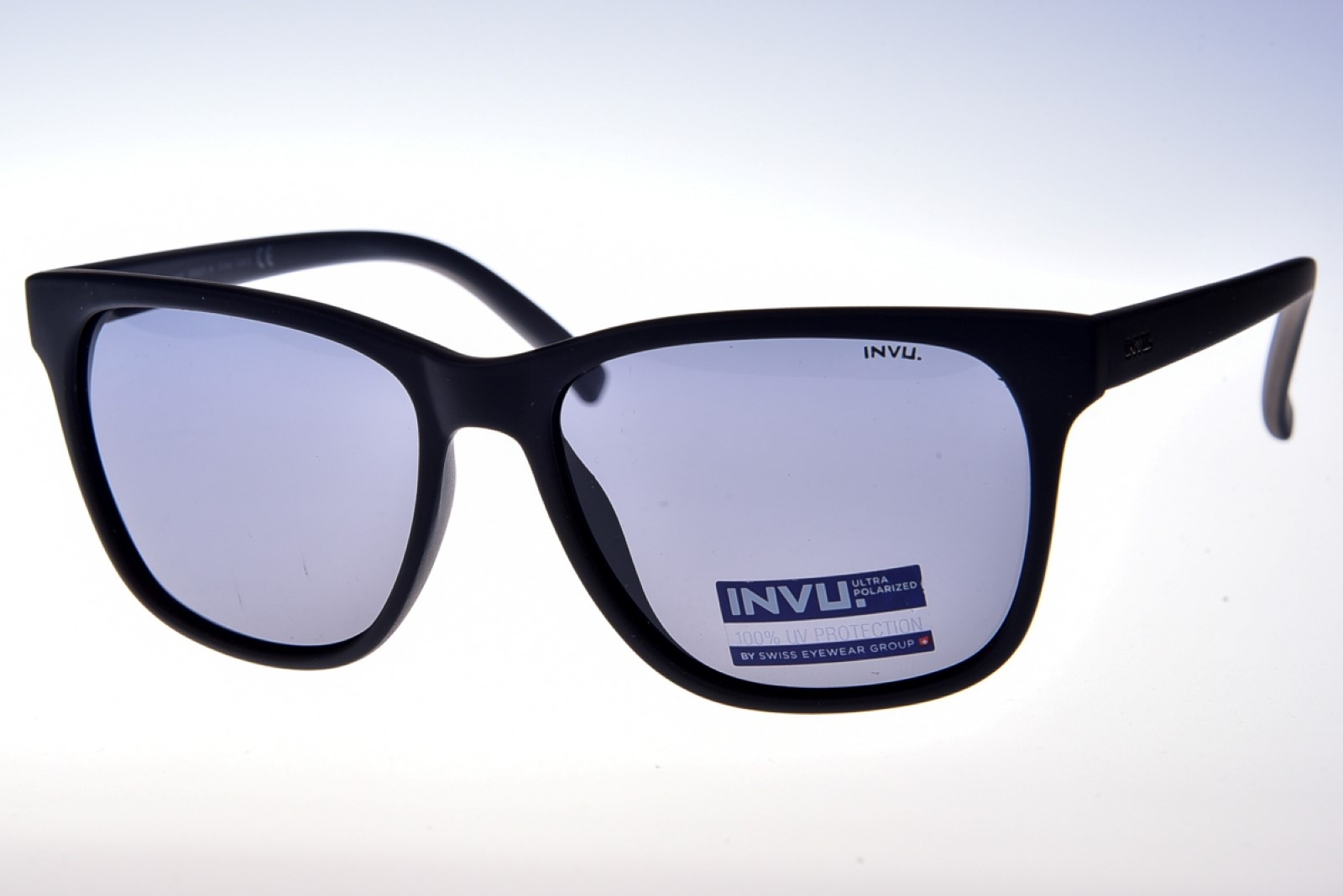 INVU. Classic B2831A - Pánske slnečné okuliare