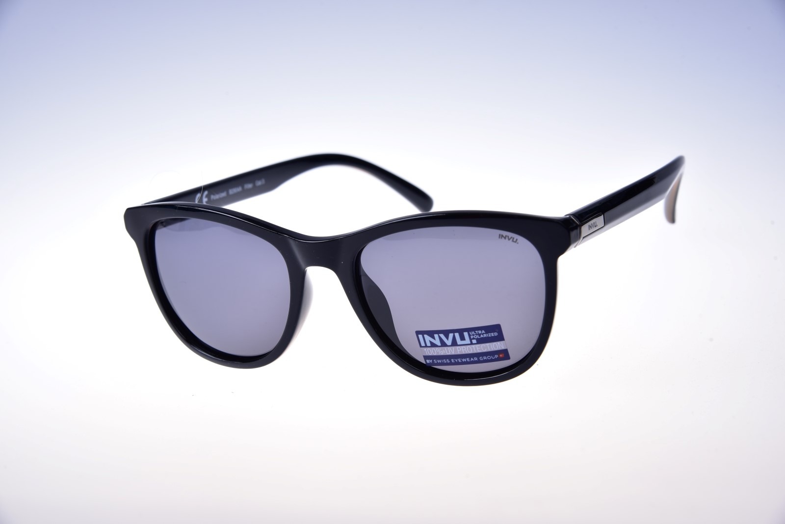 INVU. Classic B2904A - Dámske slnečné okuliare