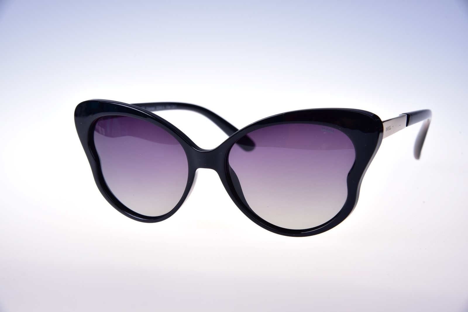 INVU. Classic B2940A - Dámske slnečné okuliare