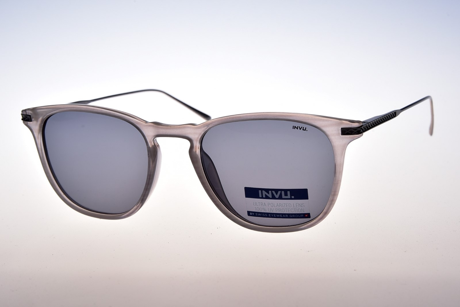 INVU.  B2004B - Pánske slnečné okuliare