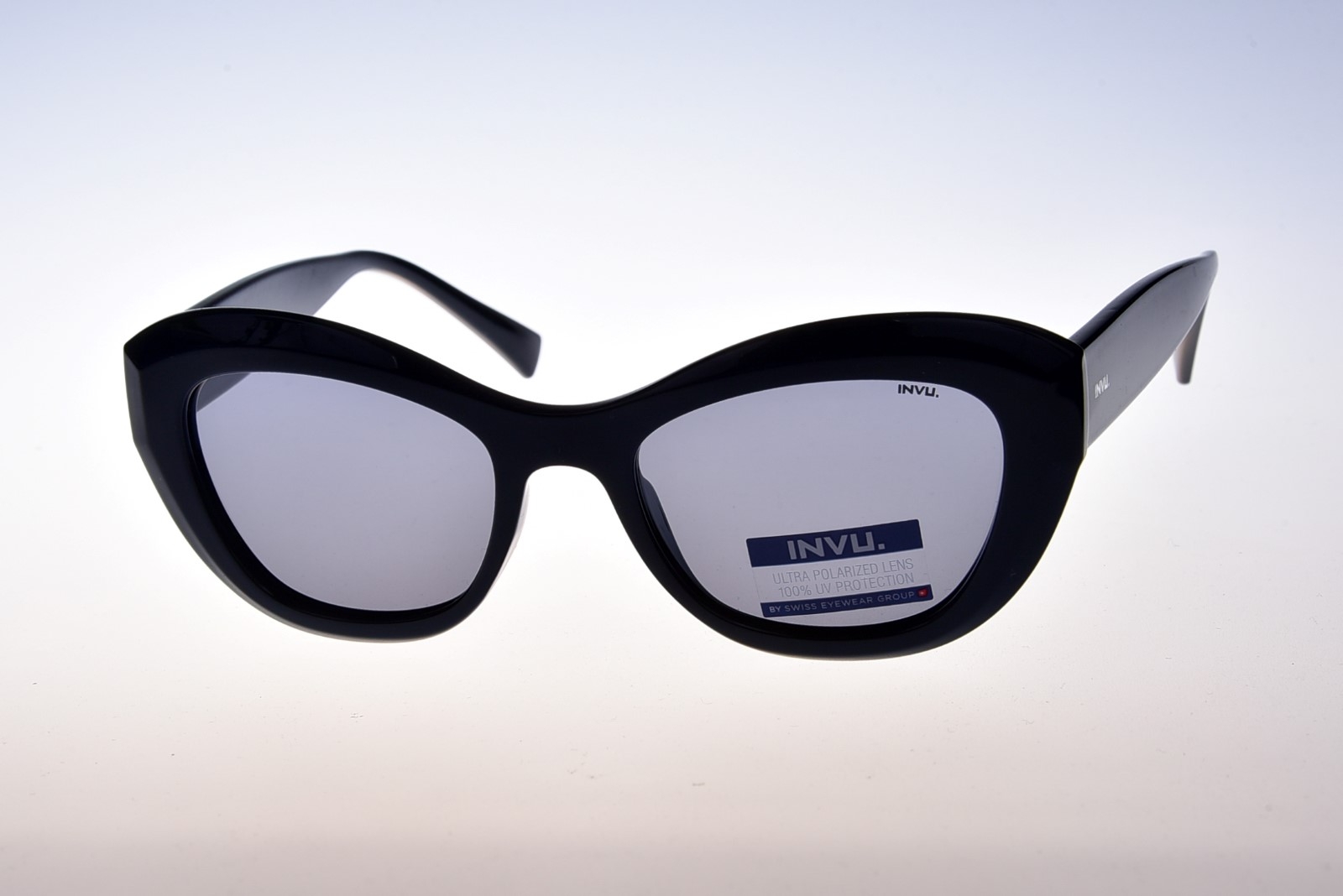 INVU. B2036A - Dámske slnečné okuliare