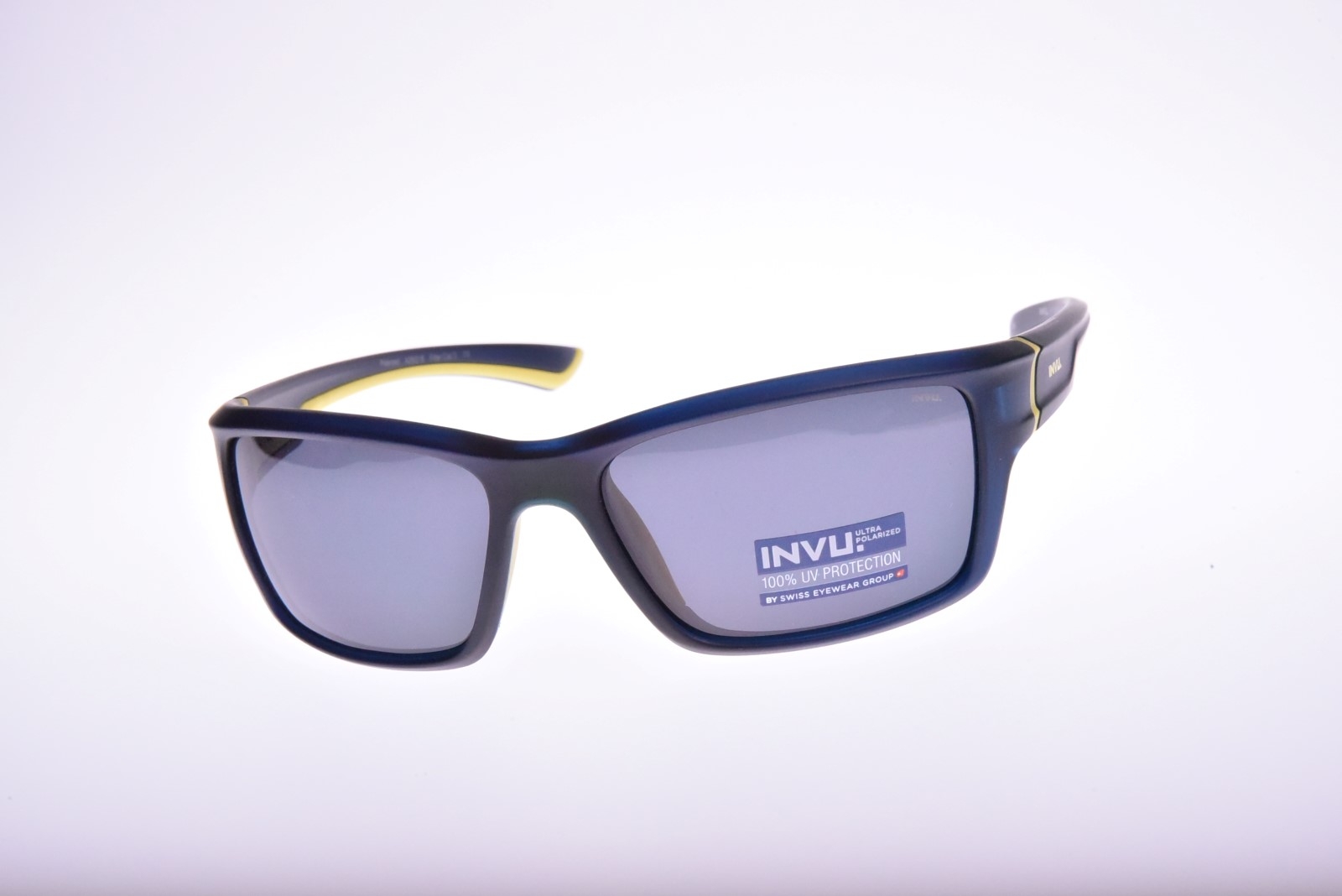 INVU. Active A2502B - Pánske slnečné okuliare